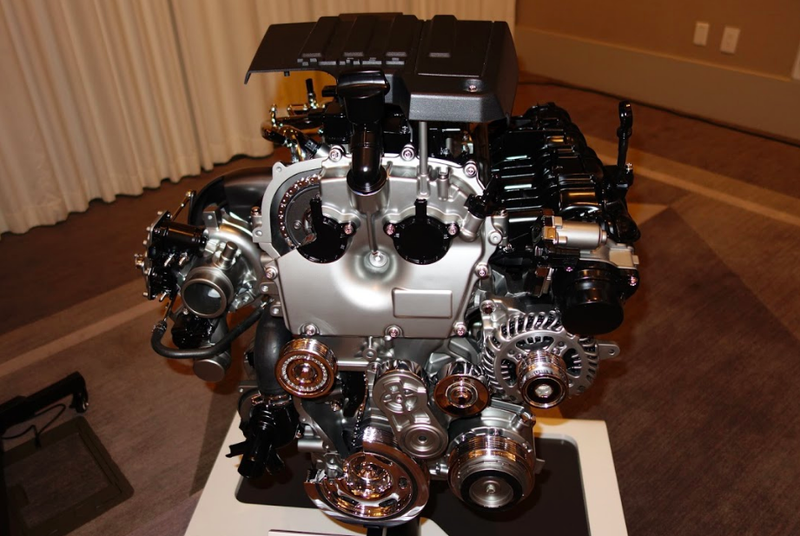 Illustration for article titled Here's a Close-Up Look at the 2019 Chevy Silverado's Four Cylinder Engine